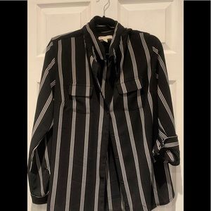 Women’s Button down blouse